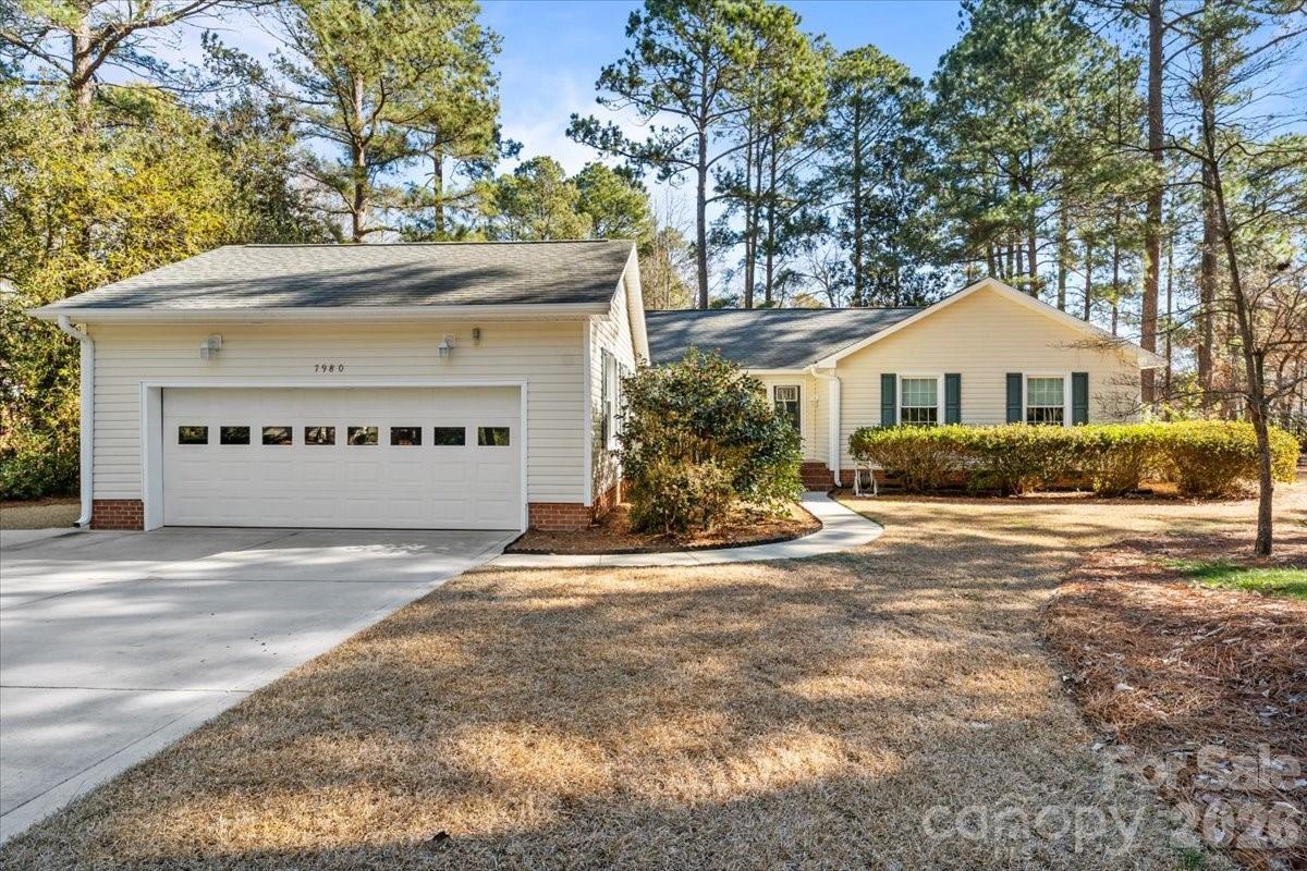 7980 Glasgow Dr., Laurinburg, NC 28352