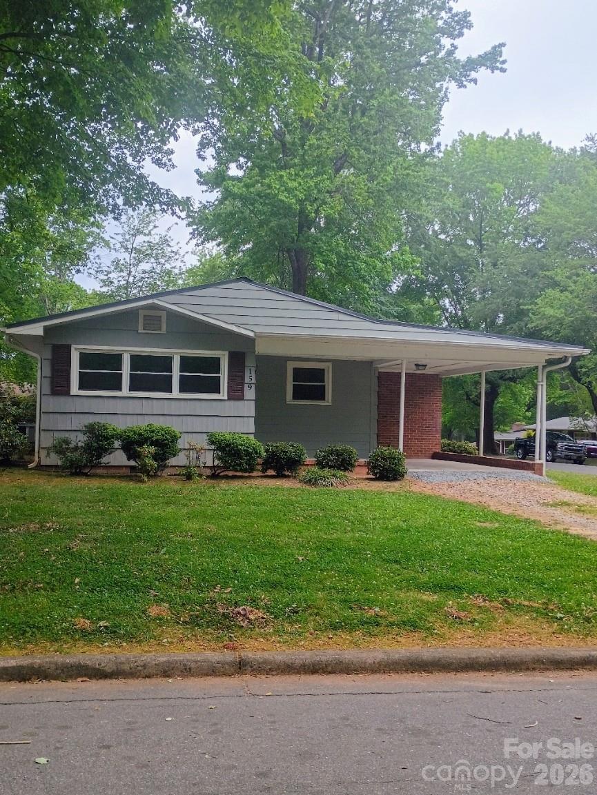 159 Edgewood Dr., Forest City, NC 28043