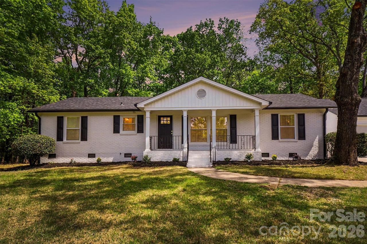 11630 Trails End Ln., Huntersville, NC 28078