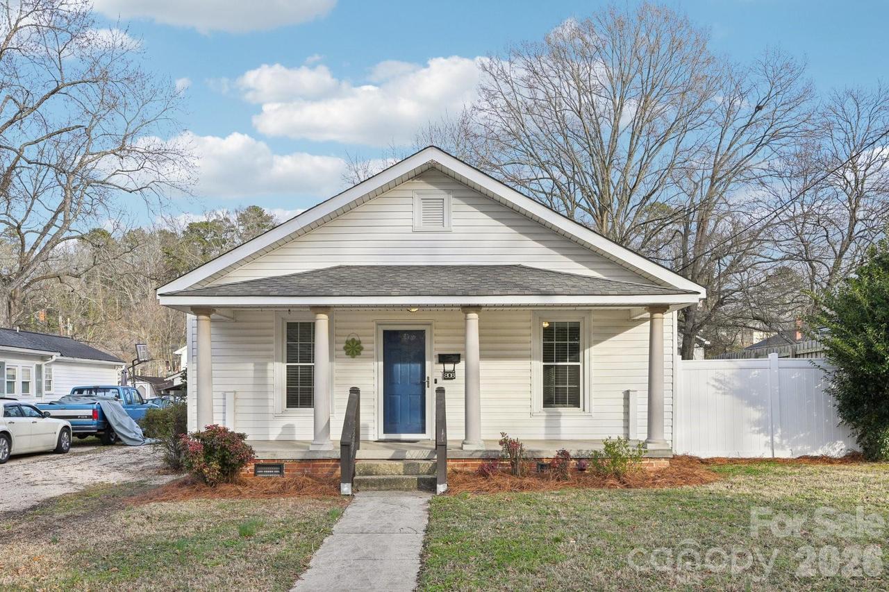 808 W B St., Kannapolis, NC 28081