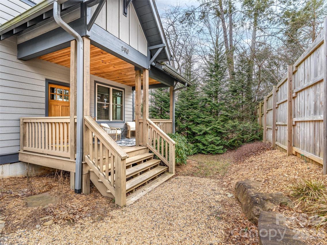 190 Virginia Ave., Asheville, NC 28806