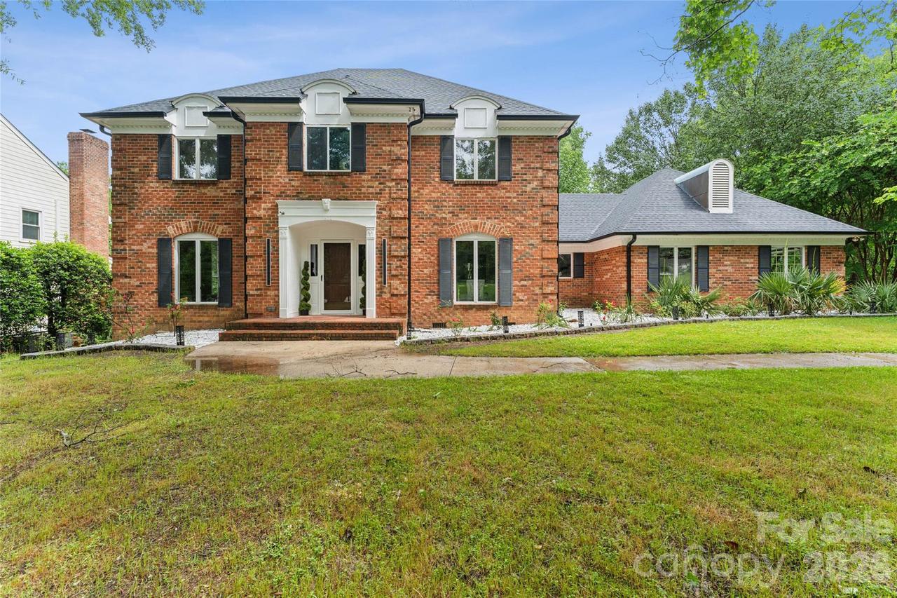 2814 Winding Oak Dr., Charlotte, NC 28270