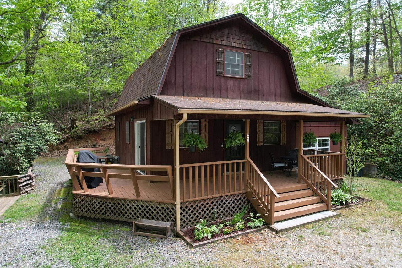 244 Grindstone Knob Rd., Whittier, NC 28789