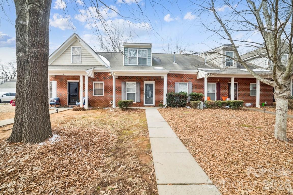 2731 Meadow Knoll Dr., Charlotte, NC 28269