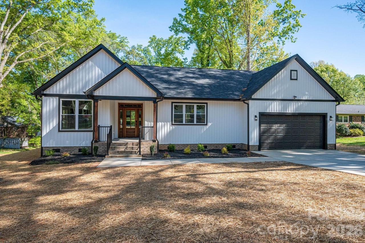 110 Johnson Ln., Cherryville, NC 28021