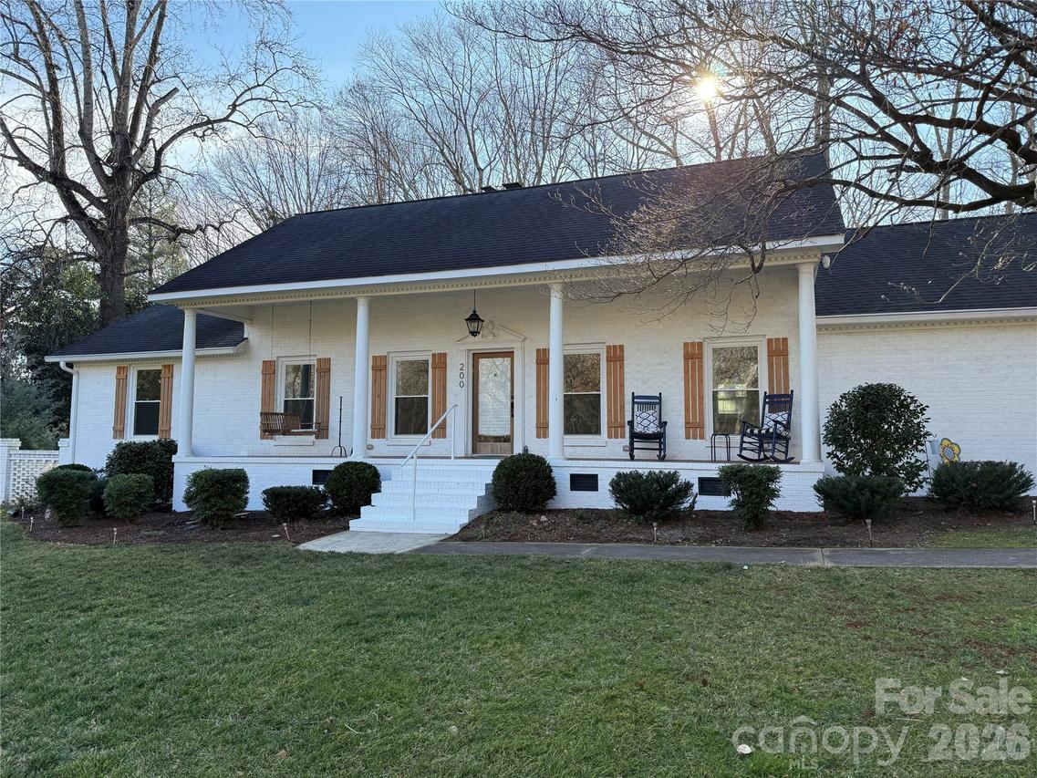 200 Belwood Dr., Belmont, NC 28012