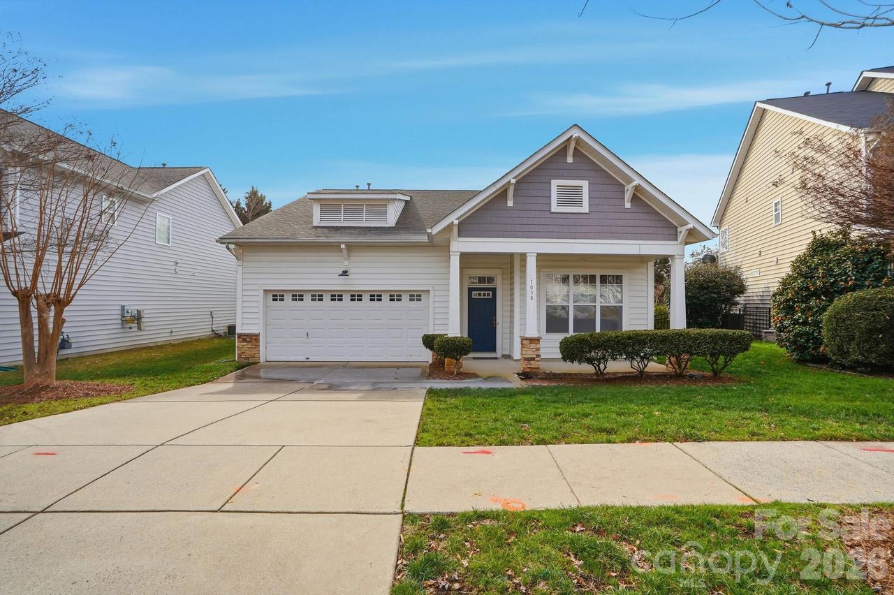 1038 Kensrowe Ln., Matthews, NC 28104