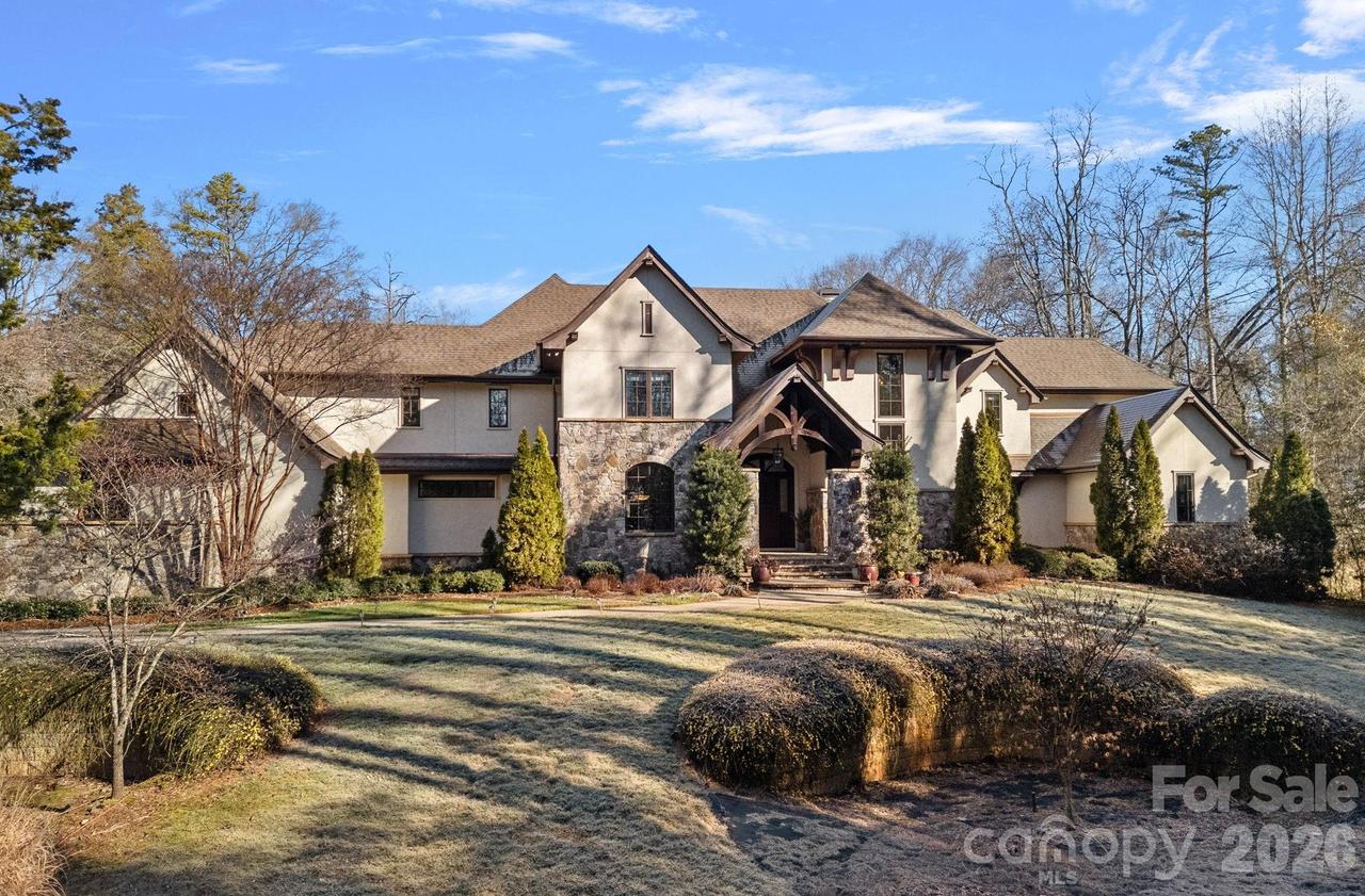 4901 Carmel Park Dr., Charlotte, NC 28226