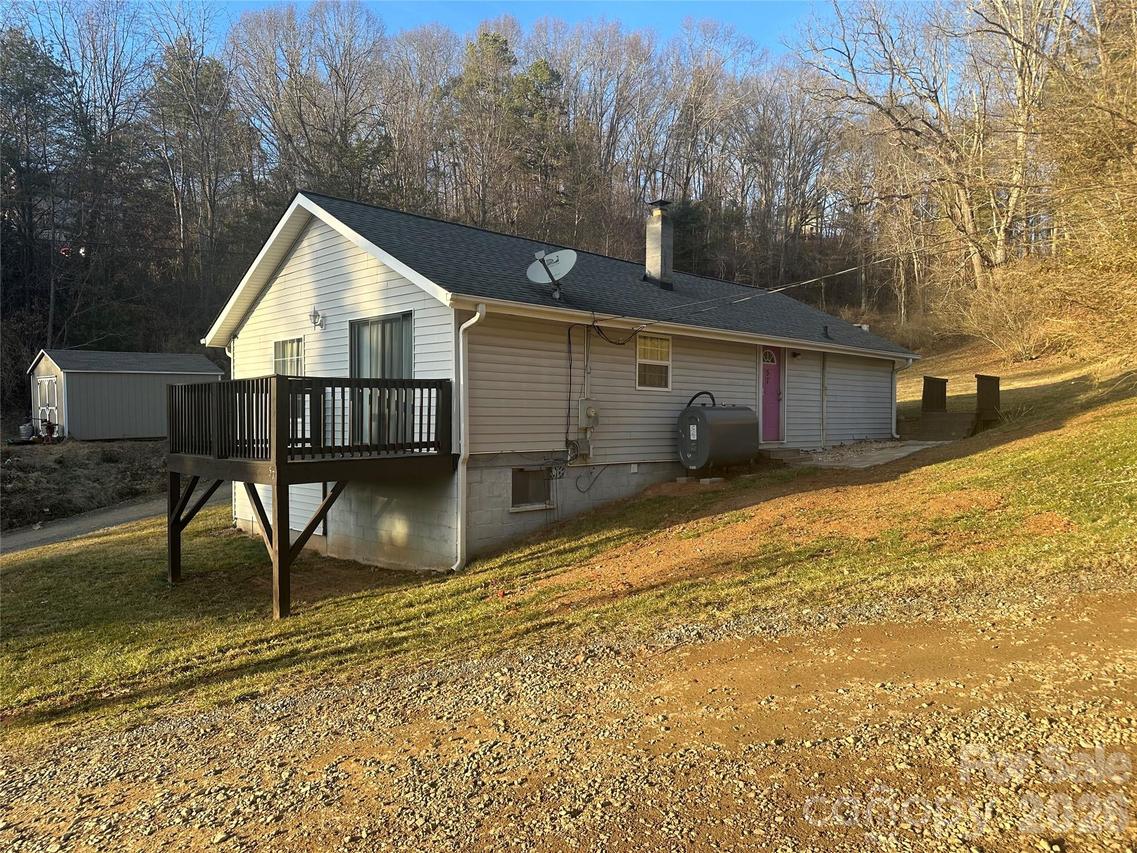 57 Eden Brook Dr., Canton, NC 28716