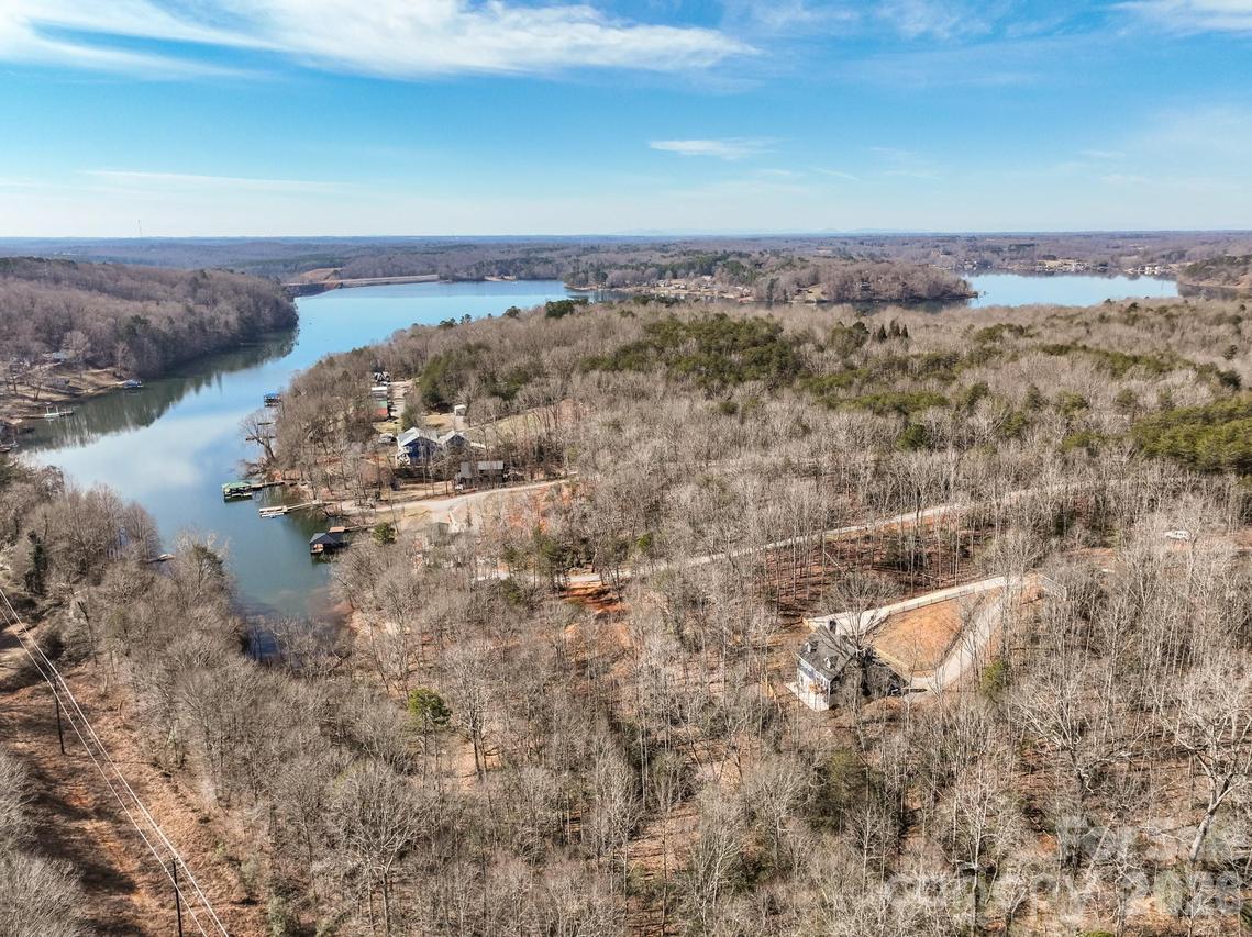 239 Old Lion Rd., Statesville, NC 28625