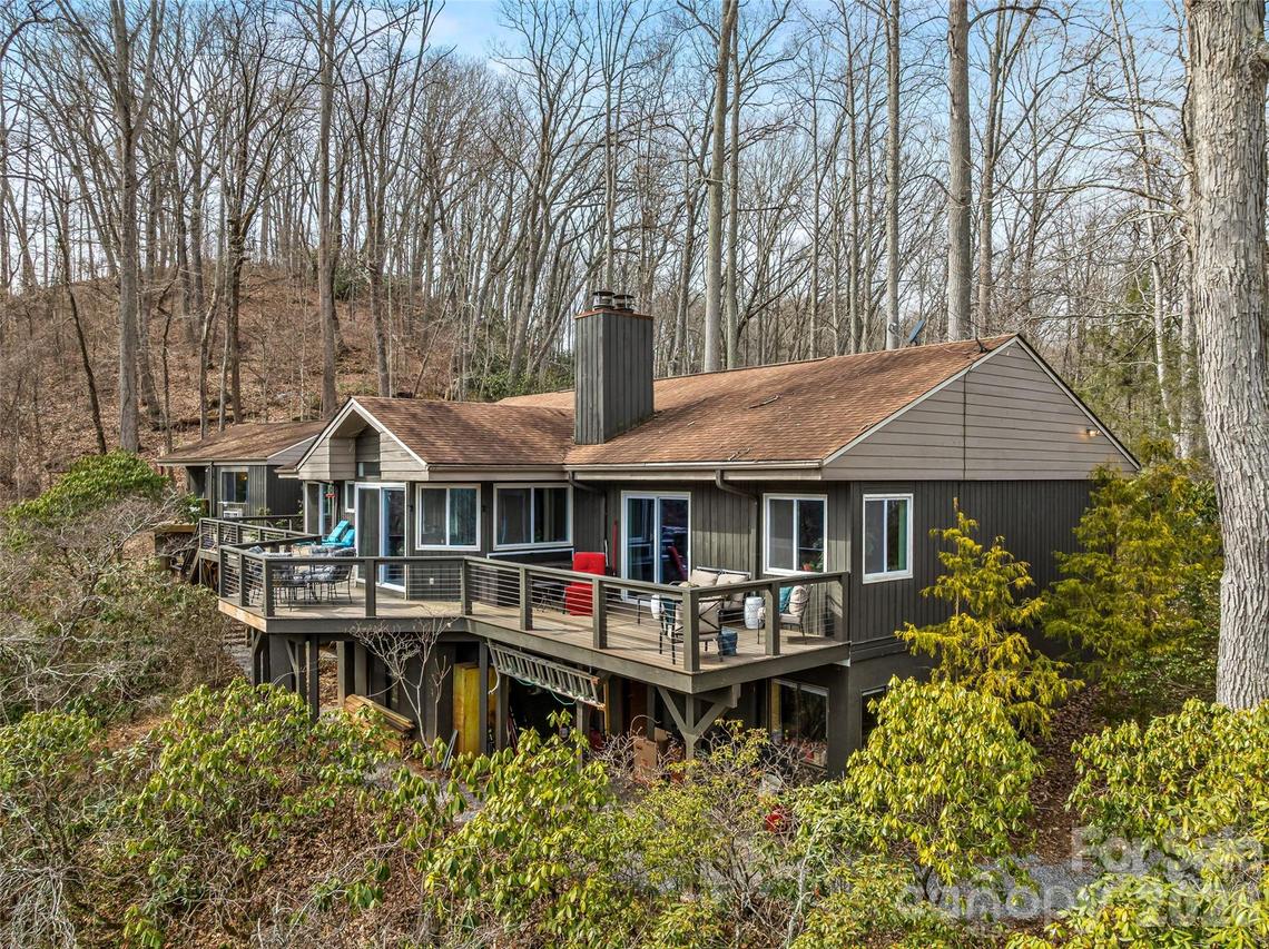 198 Brooks Branch Rd., Leicester, NC 28748