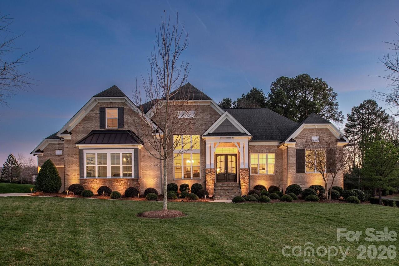 400 Wheatberry Hill Dr., Matthews, NC 28104