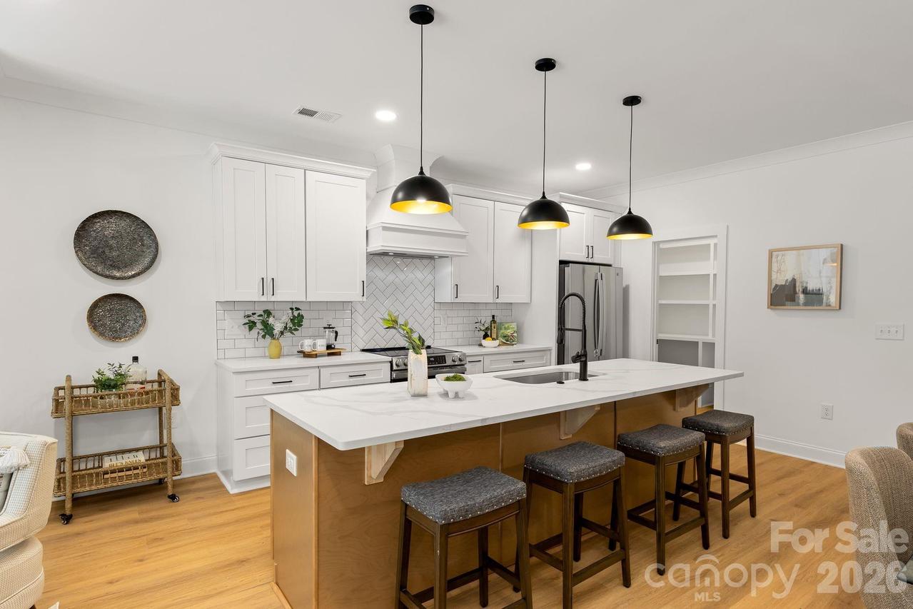 1800 Vinton St., Charlotte, NC 28216