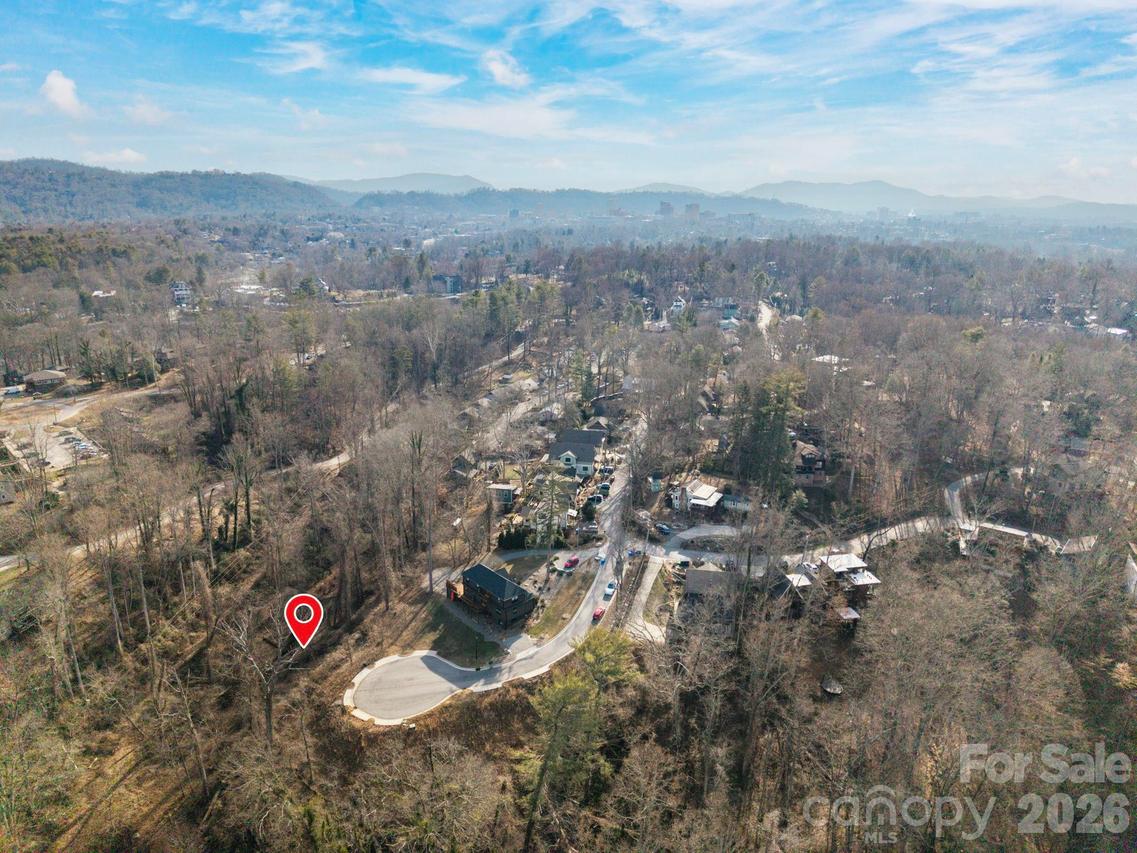131 Beautyberry Dr. #6, Asheville, NC 28801