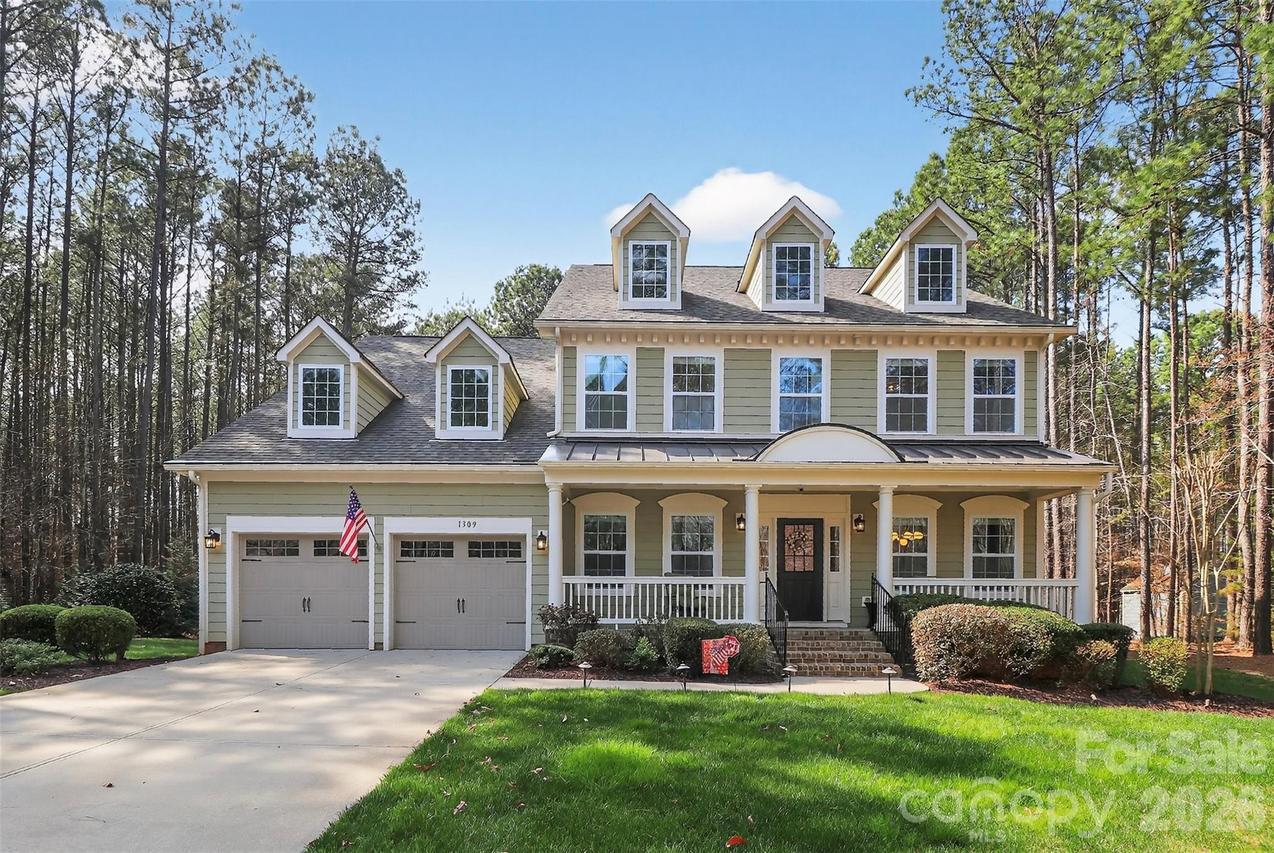 1309 Huntcliff Dr., Waxhaw, NC 28173