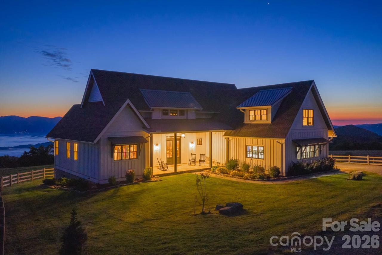 217 Sunrise Vista Ln., Banner Elk, NC 28604