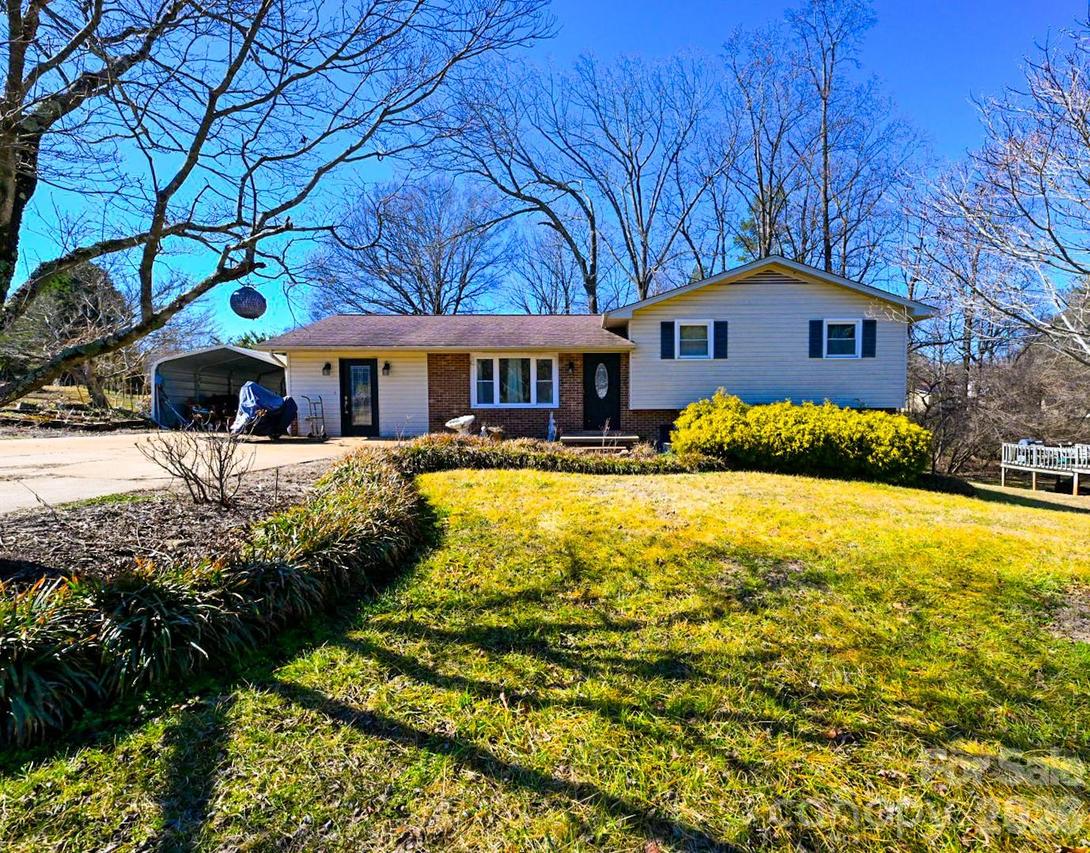 1113 Pecan St., Conover, NC 28613