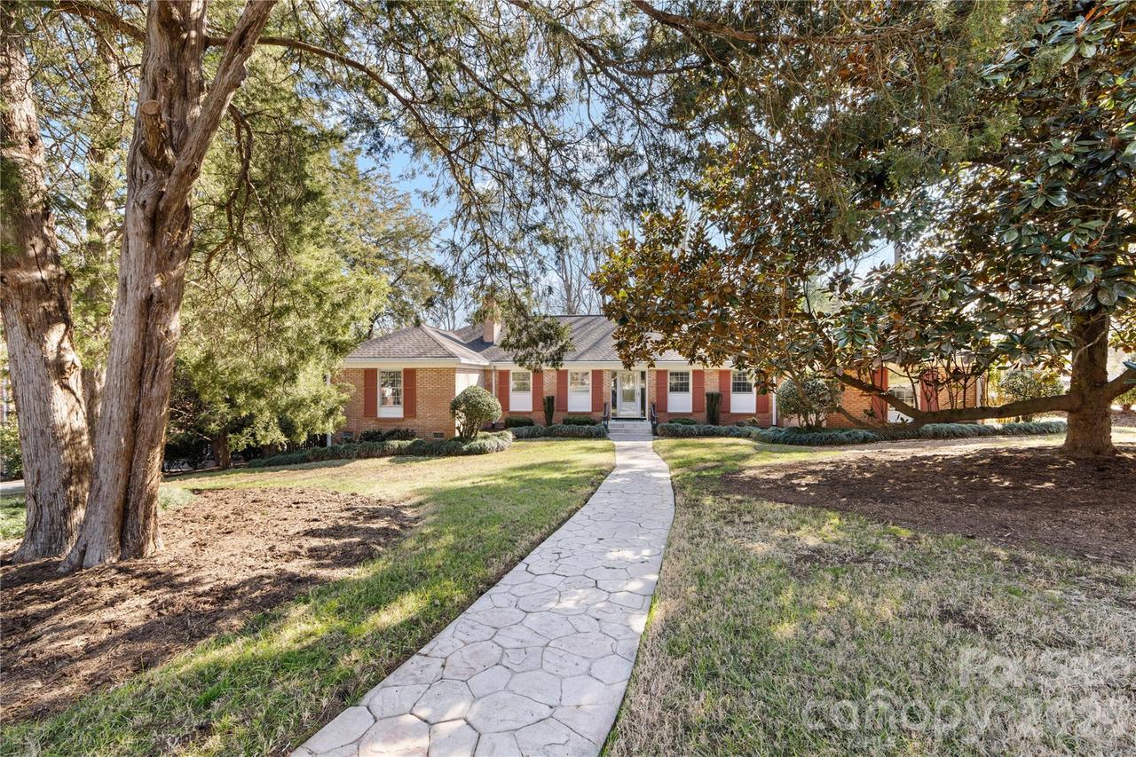 7201 Terrace Dr., Charlotte, NC 28211