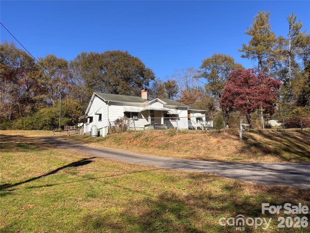 206 Railroad St., Mooresboro, NC 28114