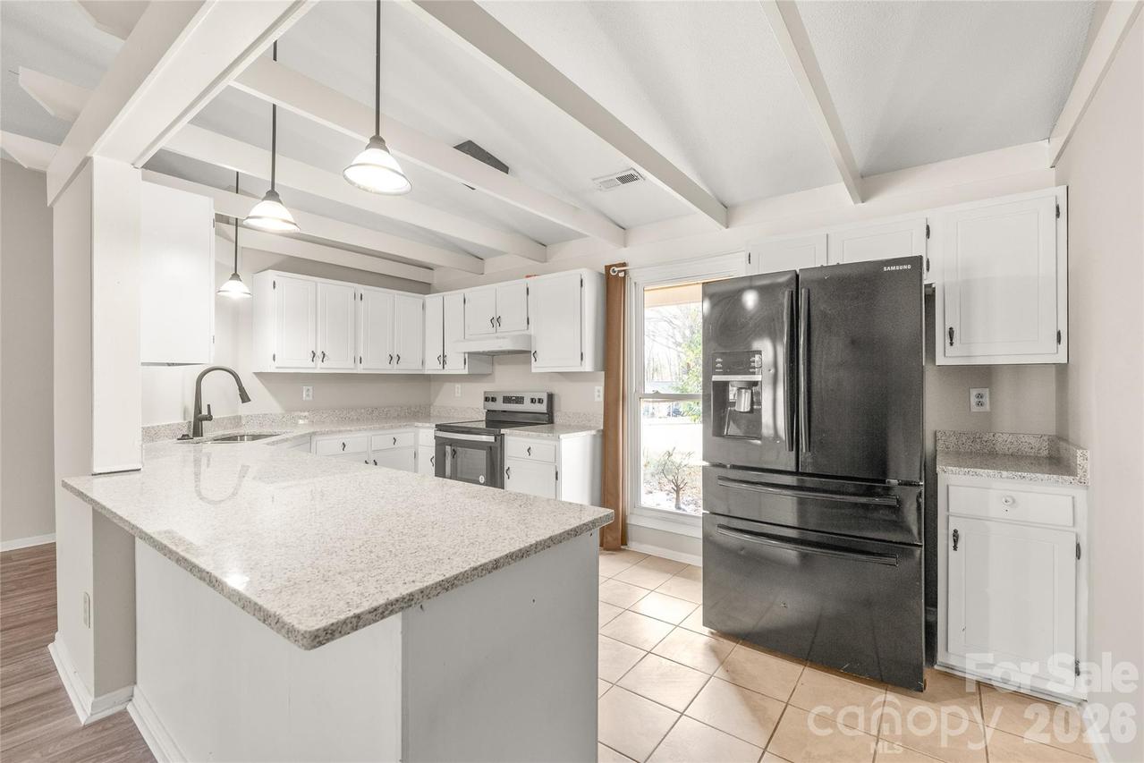 6230 Dwightware Blvd., Charlotte, NC 28227