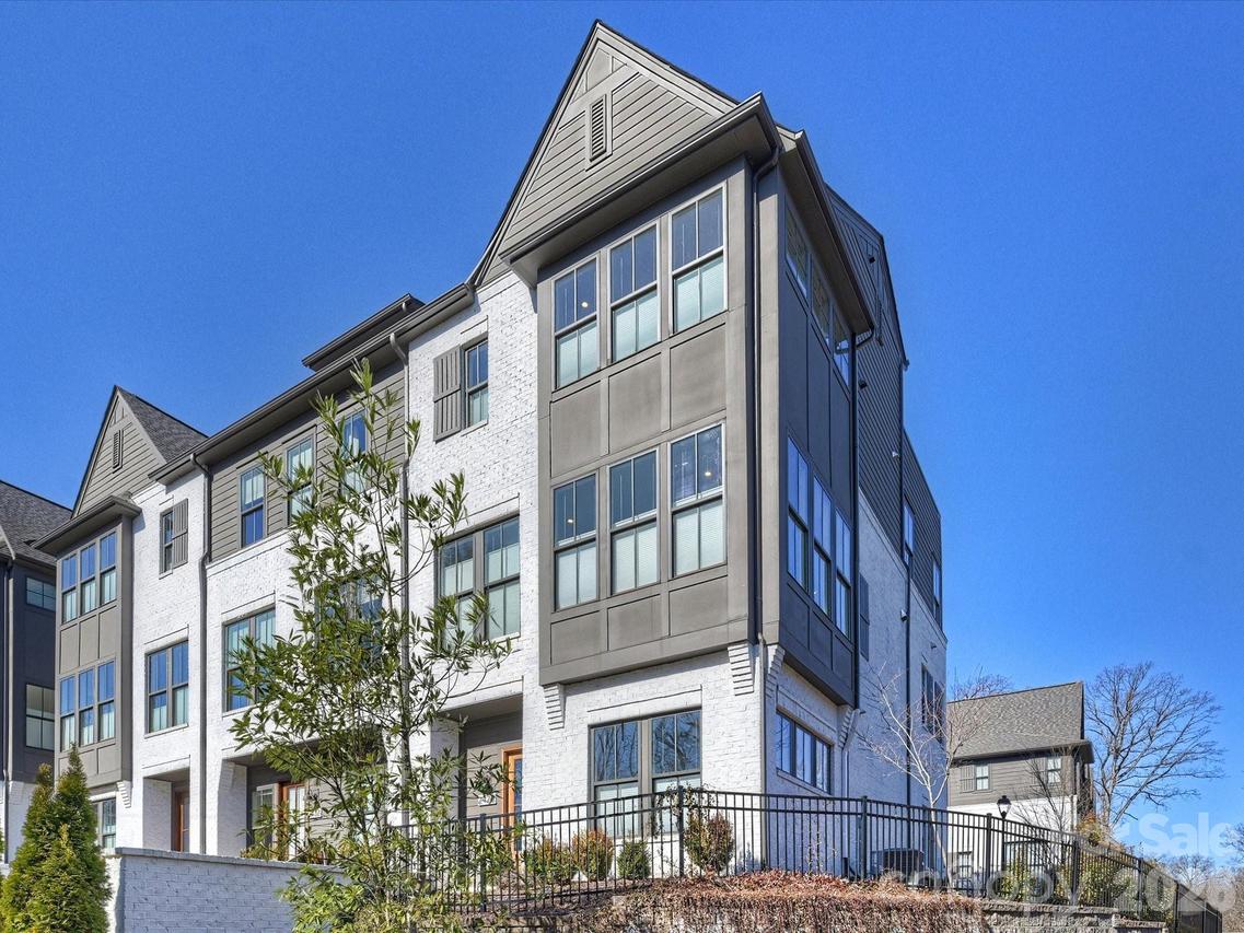 2428 Runnymede Ln., Charlotte, NC 28209