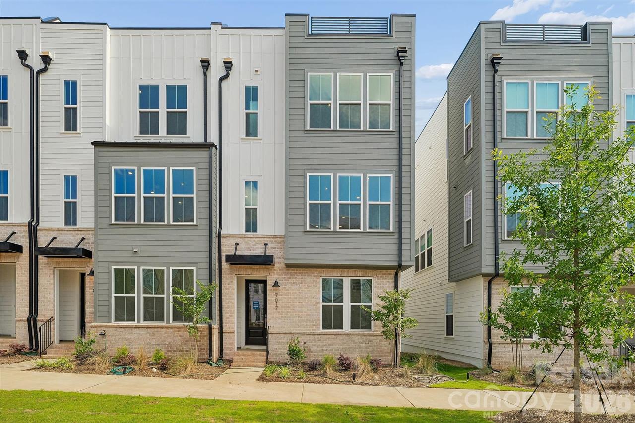 7017 Westrow Ave. #110, Charlotte, NC 28278
