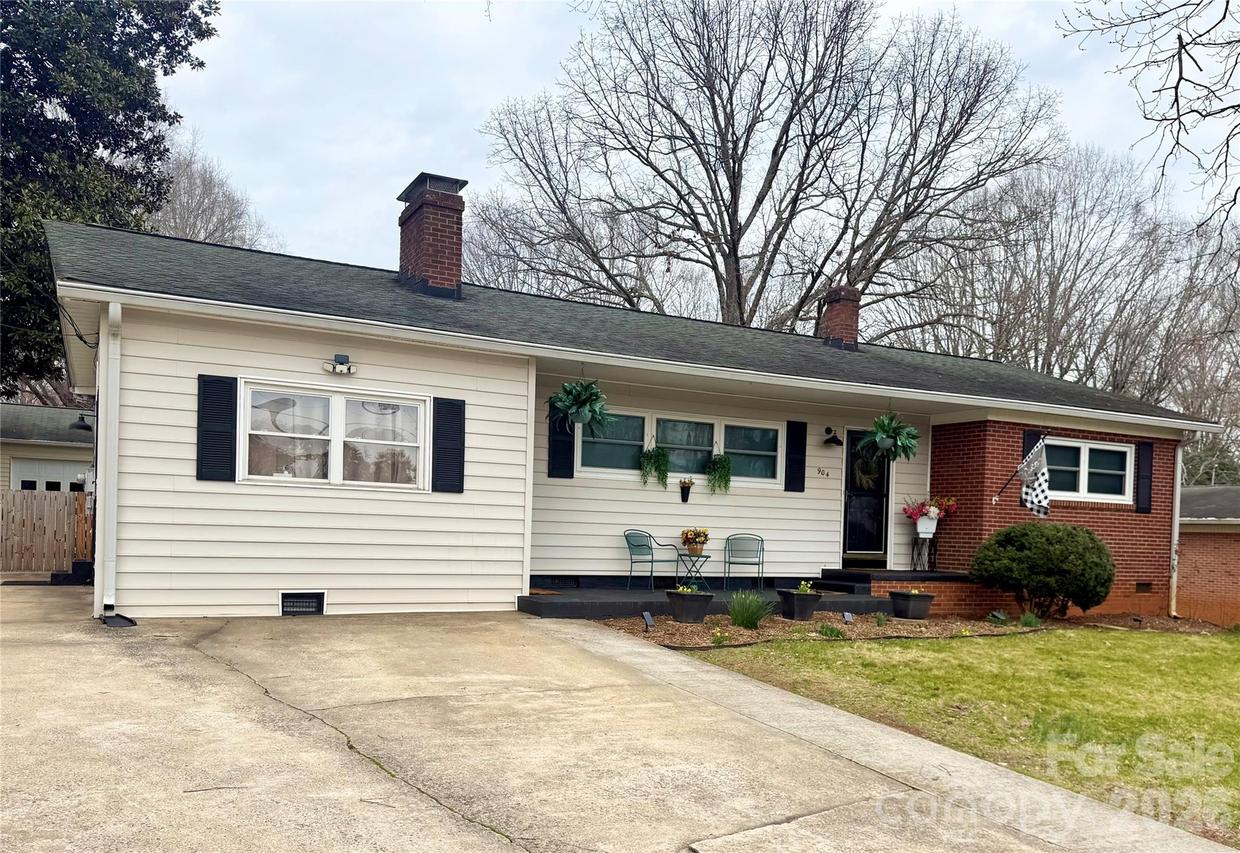 904 15th St., Conover, NC 28613