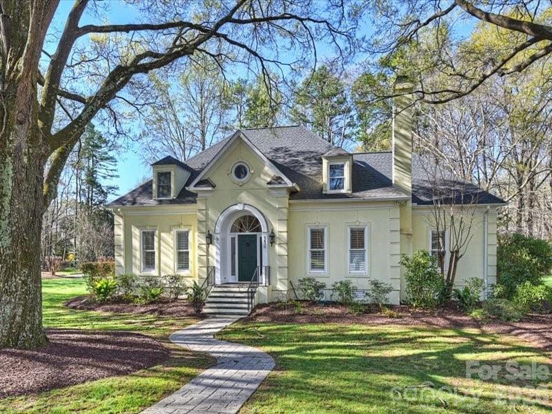 5630 Colony Rd., Charlotte, NC 28226