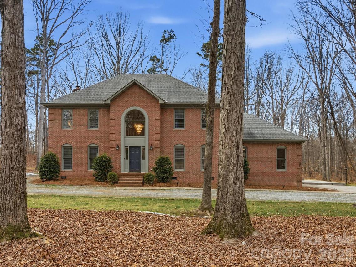 6700 Tree Hill Rd., Matthews, NC 28104