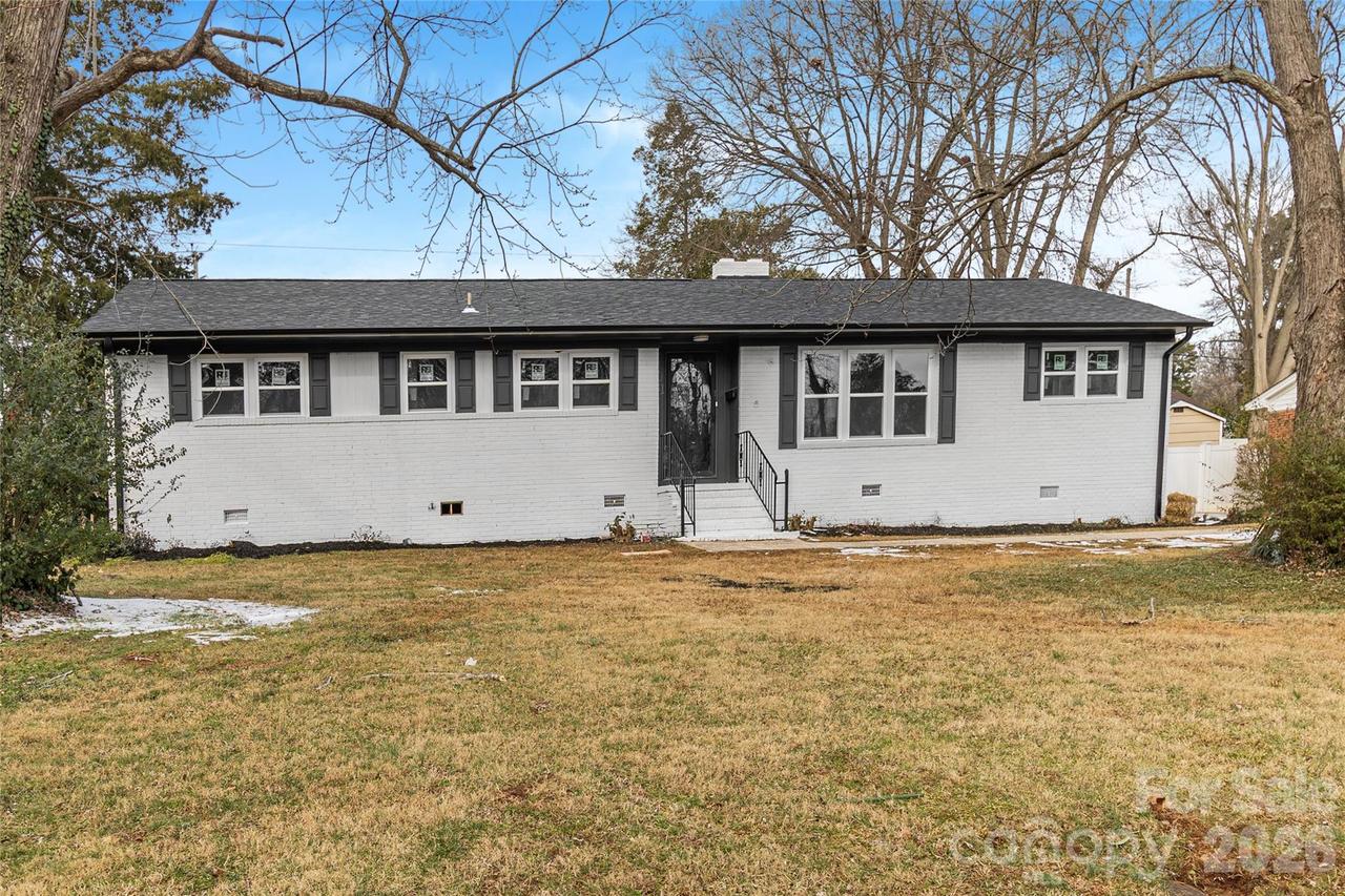 601 Downey Pl., Gastonia, NC 28054