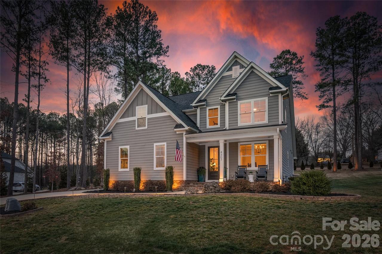 4307 Island Fox Ln., Denver, NC 28037