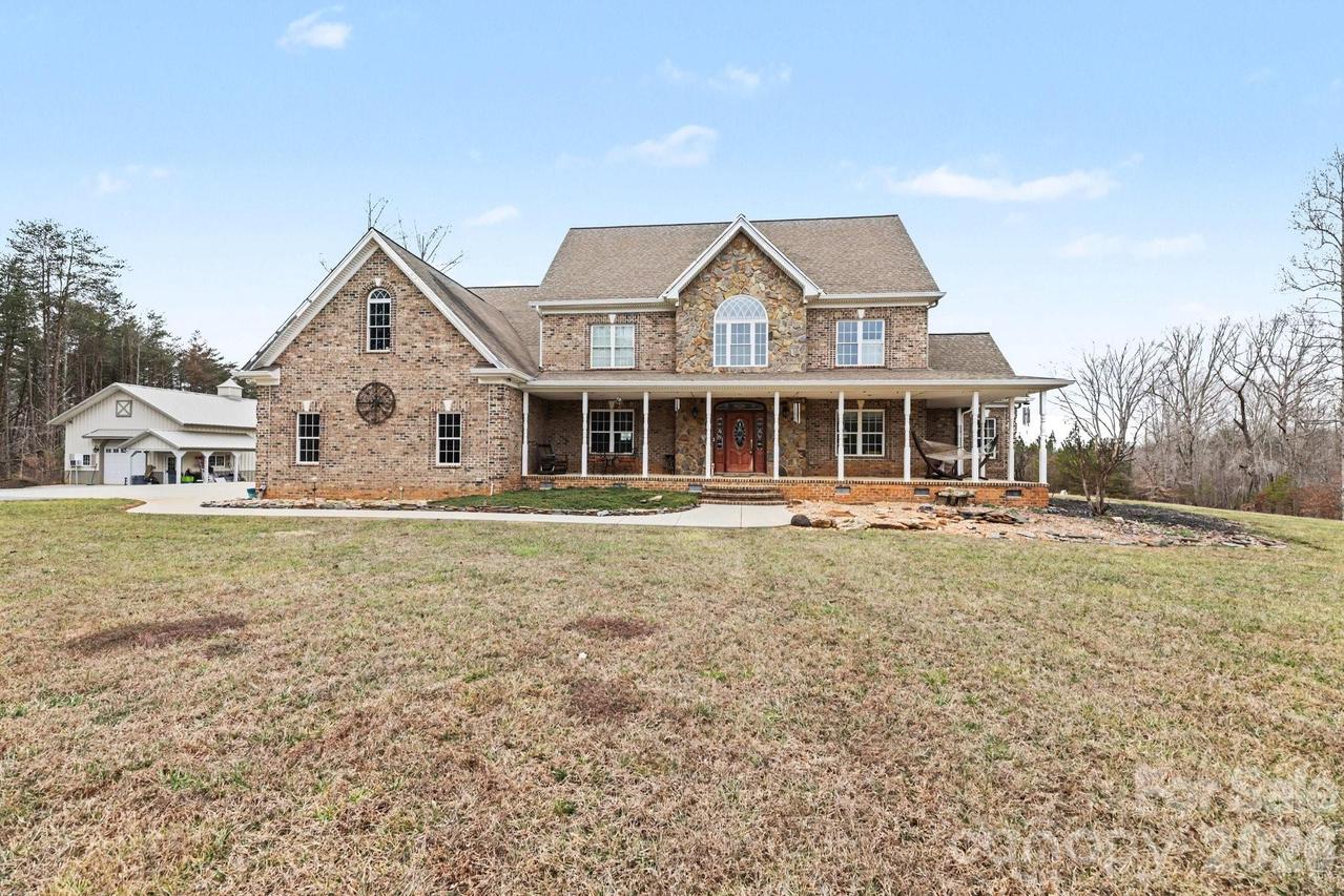 7710 Mcgee Tr., Tobaccoville, NC 27050