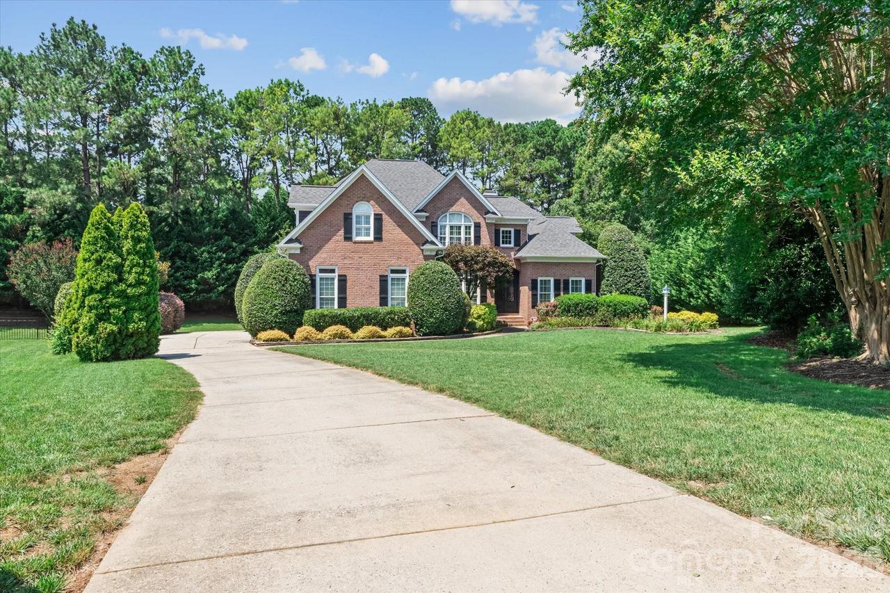 18800 Boundary Oaks Ct., Davidson, NC 28036