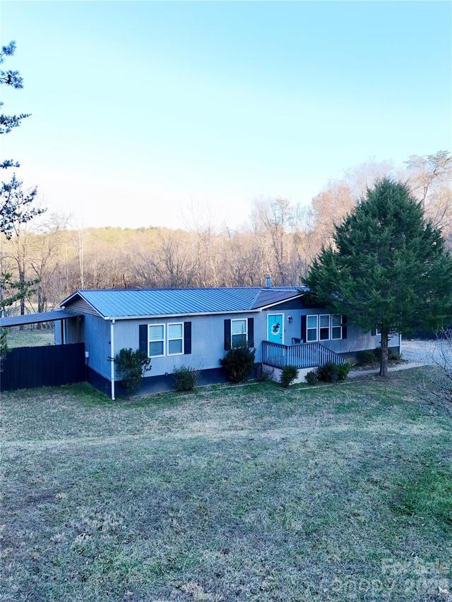 5425 Old Creek Rd., Morganton, NC 28655