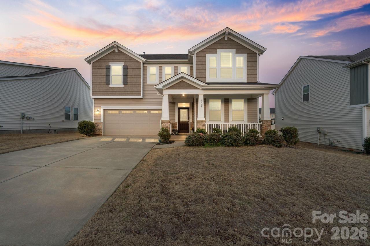 6507 Georgia Oak Rd., Charlotte, NC 28269