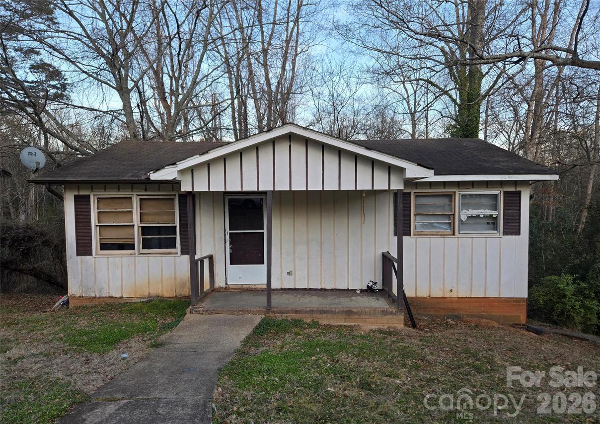 419 Rocky Brook Rd., Shelby, NC 28150