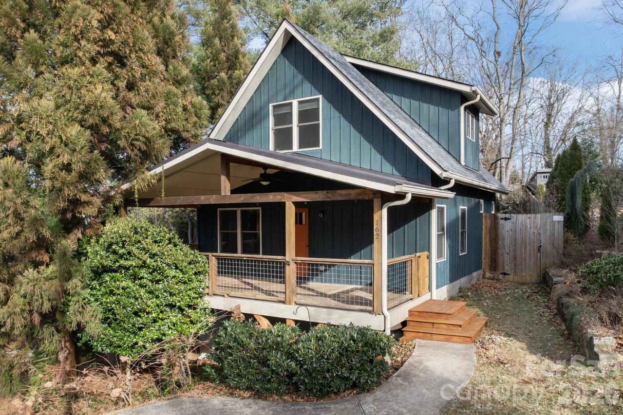 162 Deaver St., Asheville, NC 28806