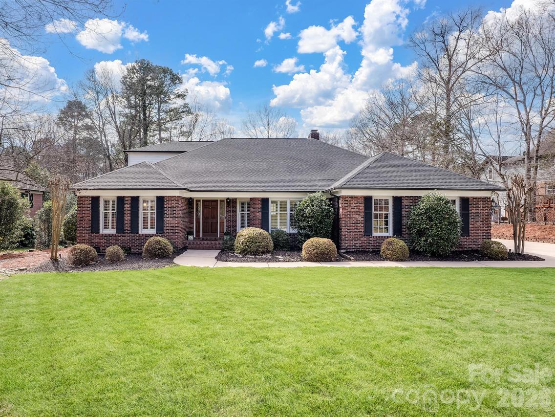 837 Tanglewood Dr., Concord, NC 28025