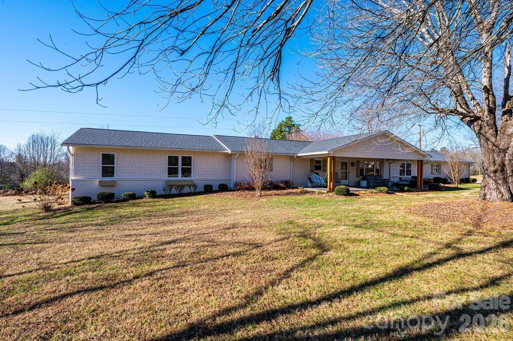 3020 Pooveys Chapel Church Rd., Hudson, NC 28638