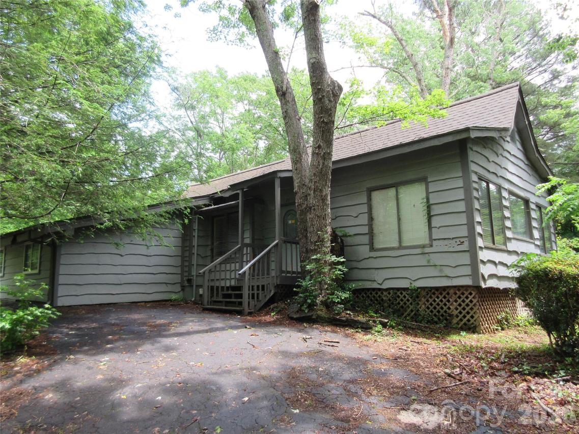 31 Ford Ridge Ln., Columbus, NC 28722