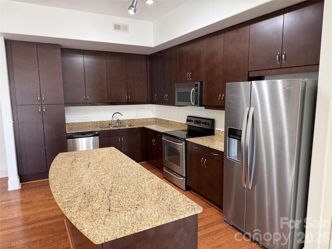 4620 W Piedmont Row Dr. #305, Charlotte, NC 28210