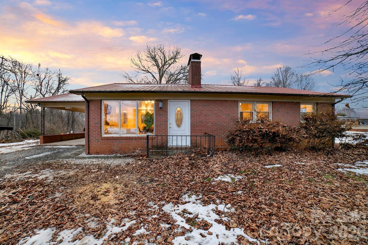 2668 Terrace Dr., Granite Falls, NC 28630