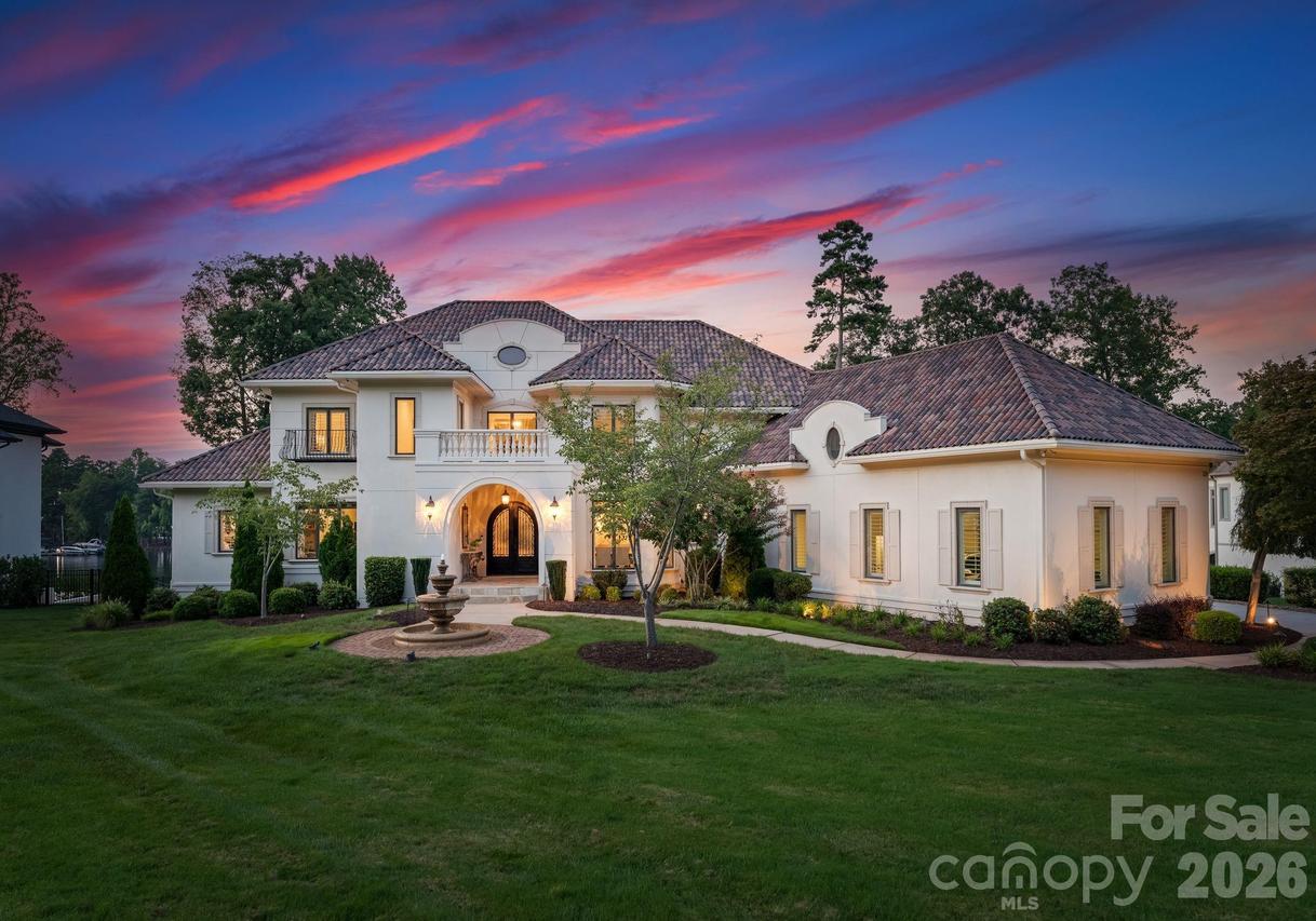 124 Lightship Dr., Mooresville, NC 28117