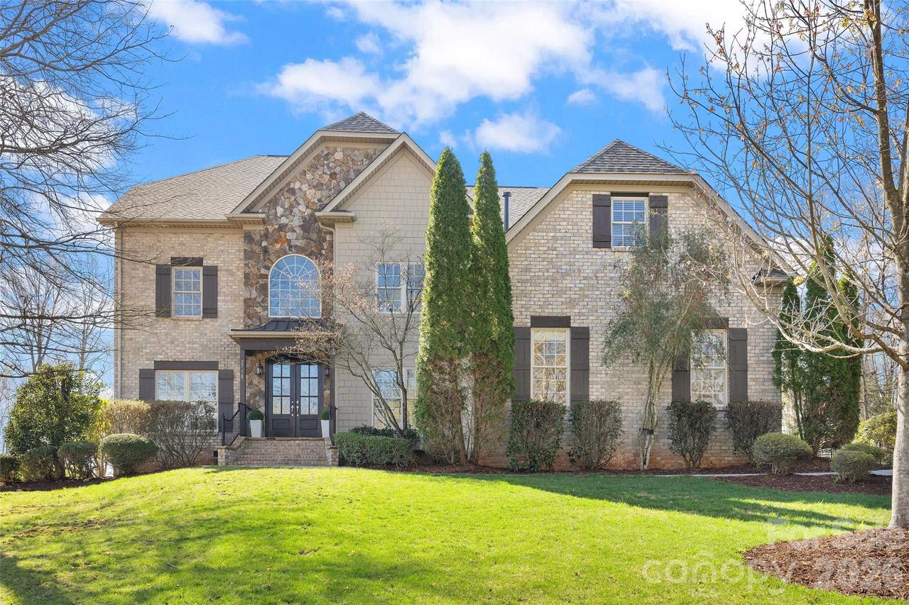 2718 Old Course Rd., Monroe, NC 28112