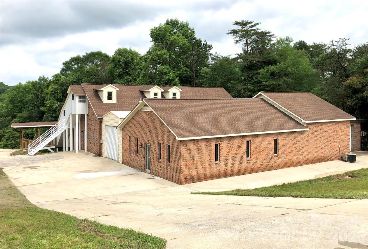 1222 Hardin Rd., Dallas, NC 28034