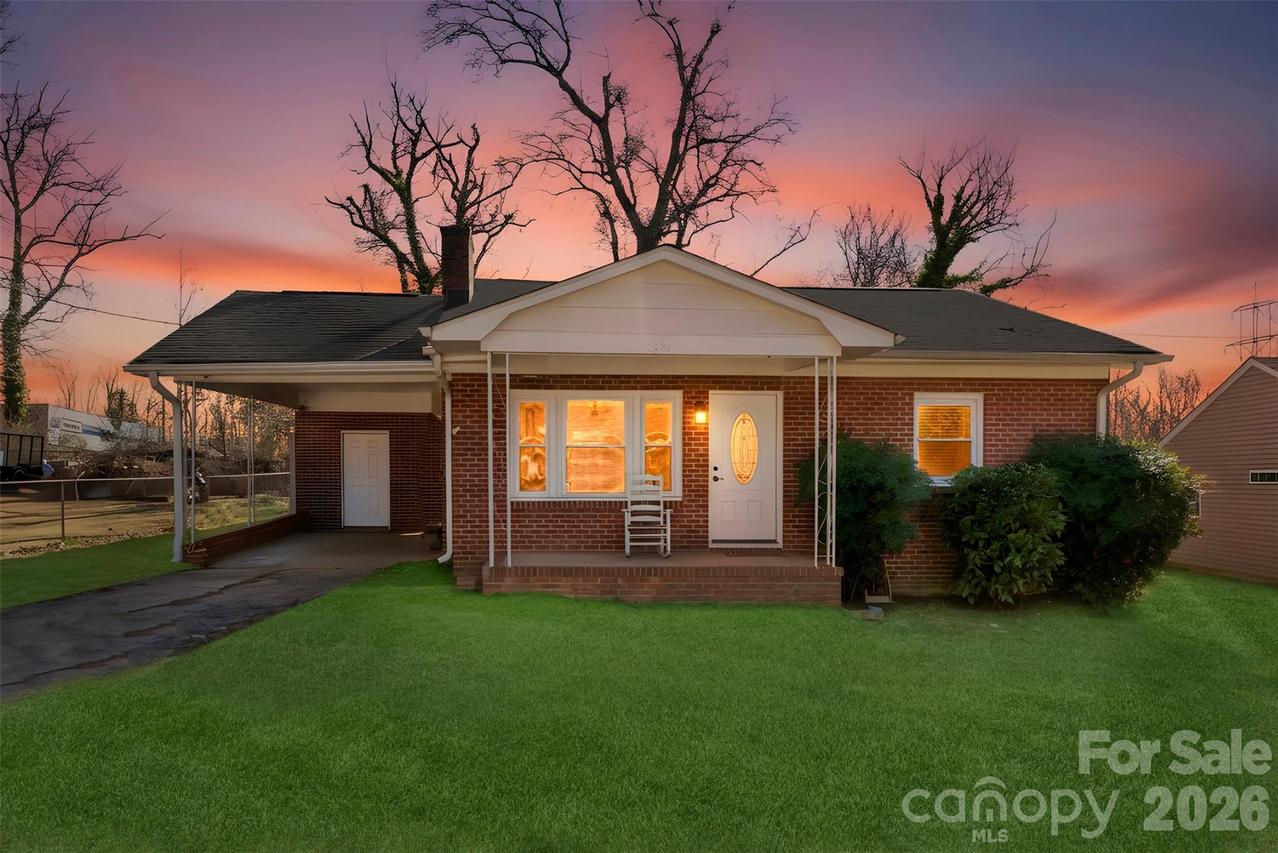 2925 Ebony Ave., Gastonia, NC 28054