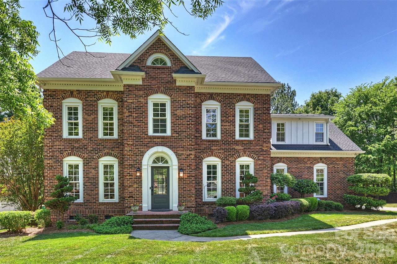 6504 Hunter Pine Ln., Charlotte, NC 28270