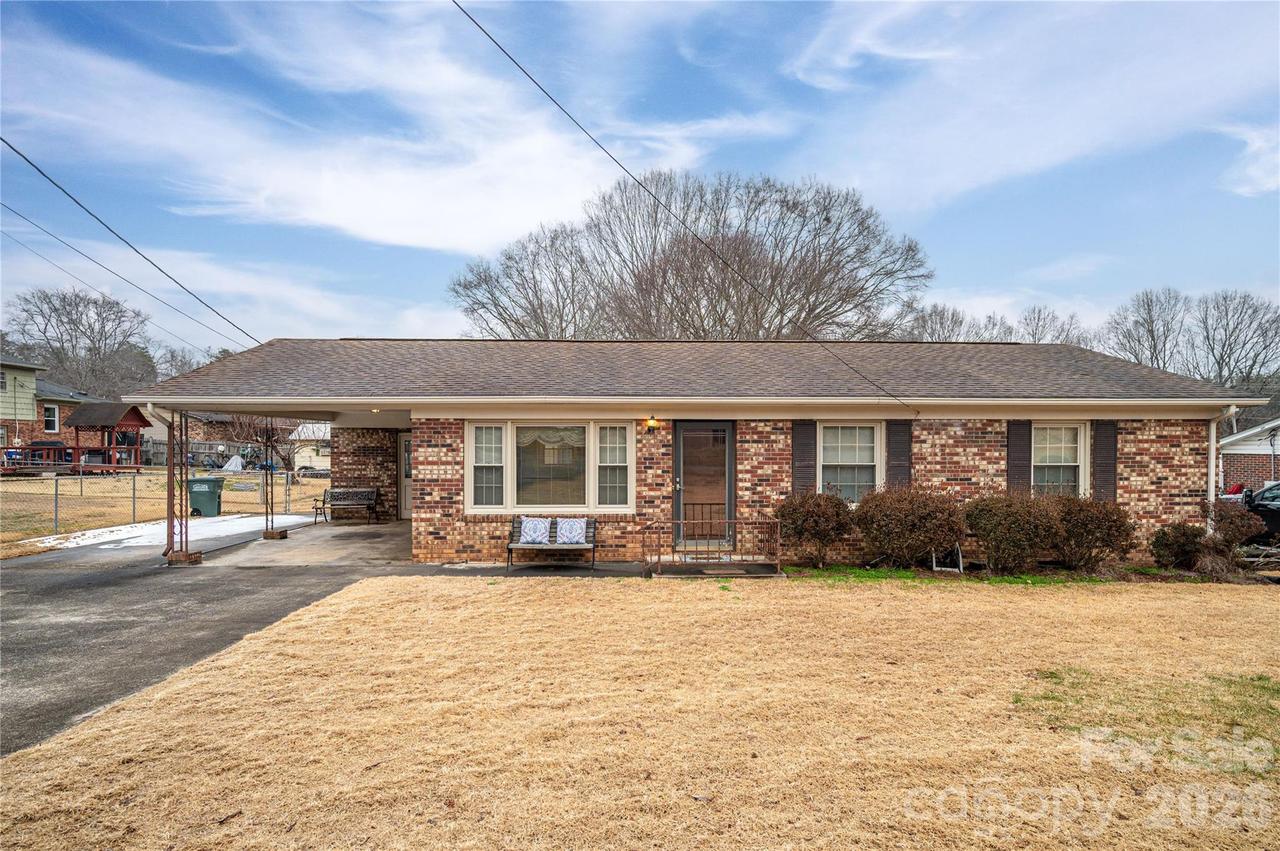 1507 Edgewood Rd. #4, Bessemer City, NC 28016