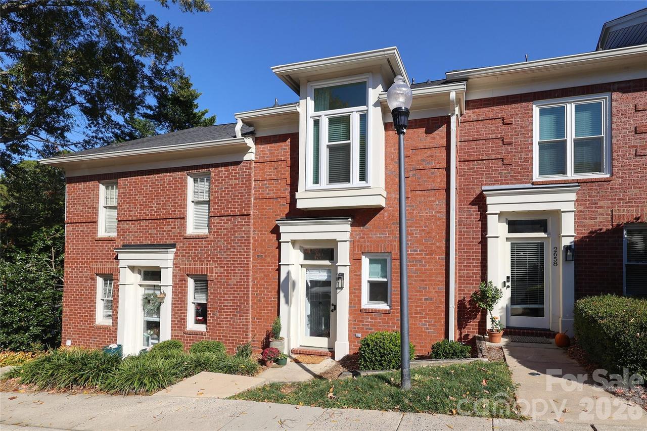 2664 Dilworth Heights Ln., Charlotte, NC 28209