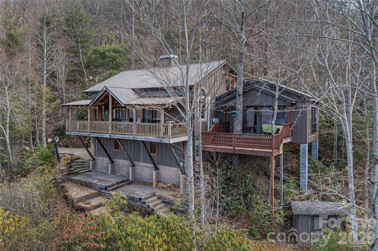 236 Dove Dr., Maggie Valley, NC 28751
